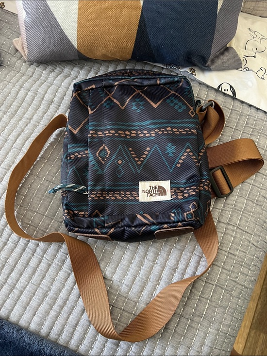 The North Face Handbags - The North Face Patterned Messenger Bag in Khaki Tan Brown & Teal